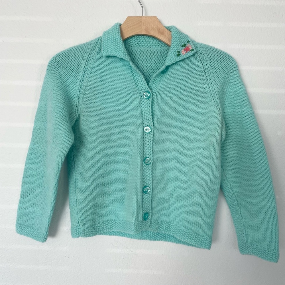 Vintage retro cottagecore hand knit sweater